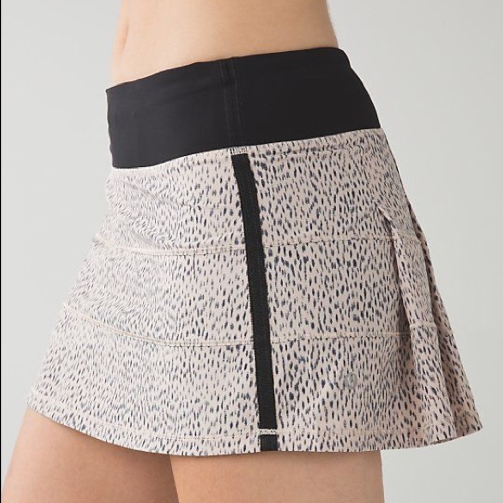 Lululemon Pace Rival Skirt in Dottie Dash print